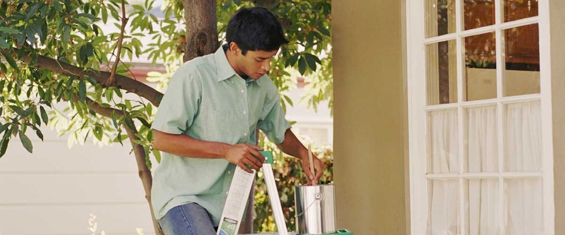 Can you live in house while painting?