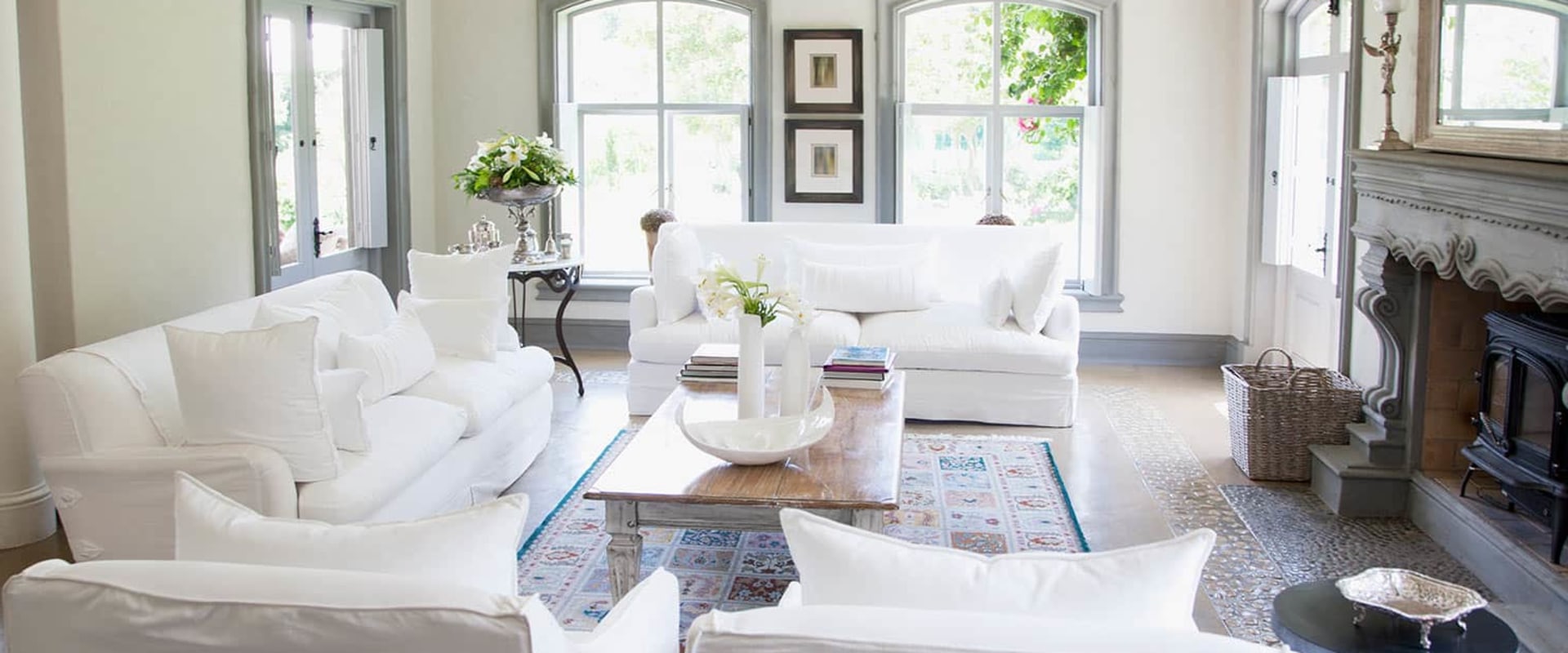 How much does it cost to paint the inside of a 2500 sq ft house?