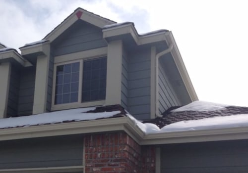 How many gallons of paint do i need for a 2500 square foot house exterior?