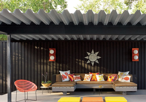 Is it good to paint a house black?
